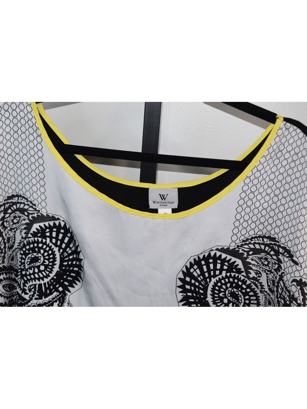 Worthington Sleeveless Black and White Paisley Print Blouse with Yellow Trim - Picture 3 of 7